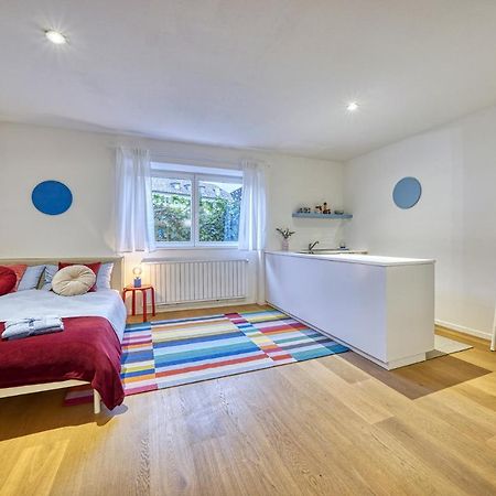 Centrally Located Apartment With Parking Space Caldaro Eksteriør bilde