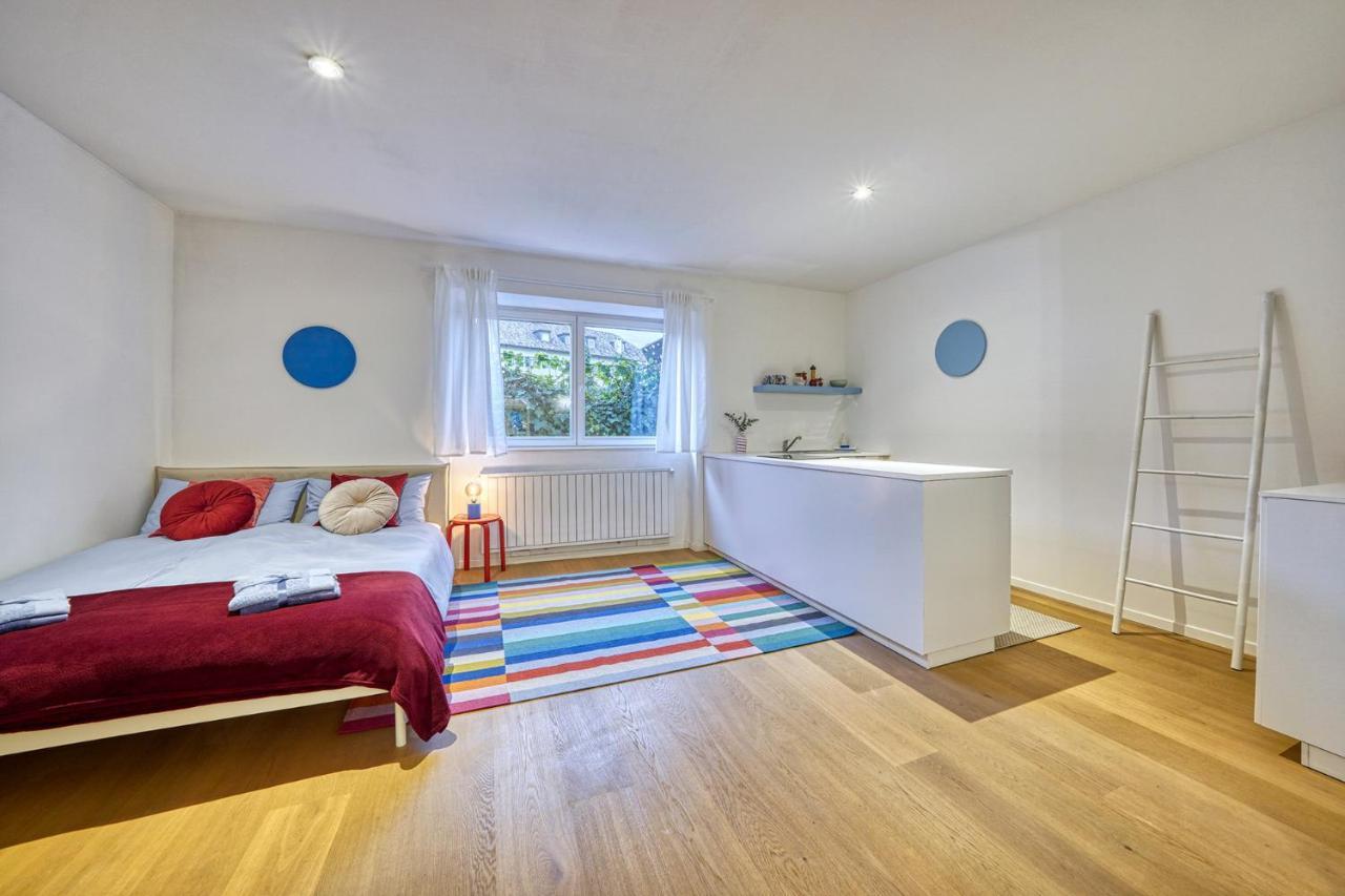 Centrally Located Apartment With Parking Space Caldaro Eksteriør bilde